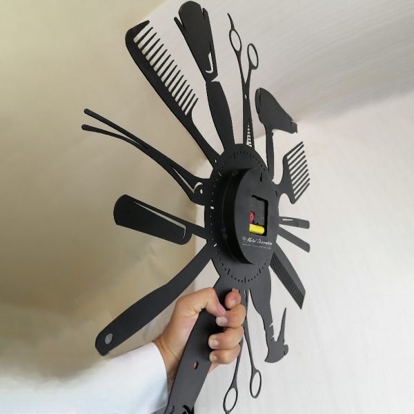 ساعت دیواری نماد آرایشگاه H629
