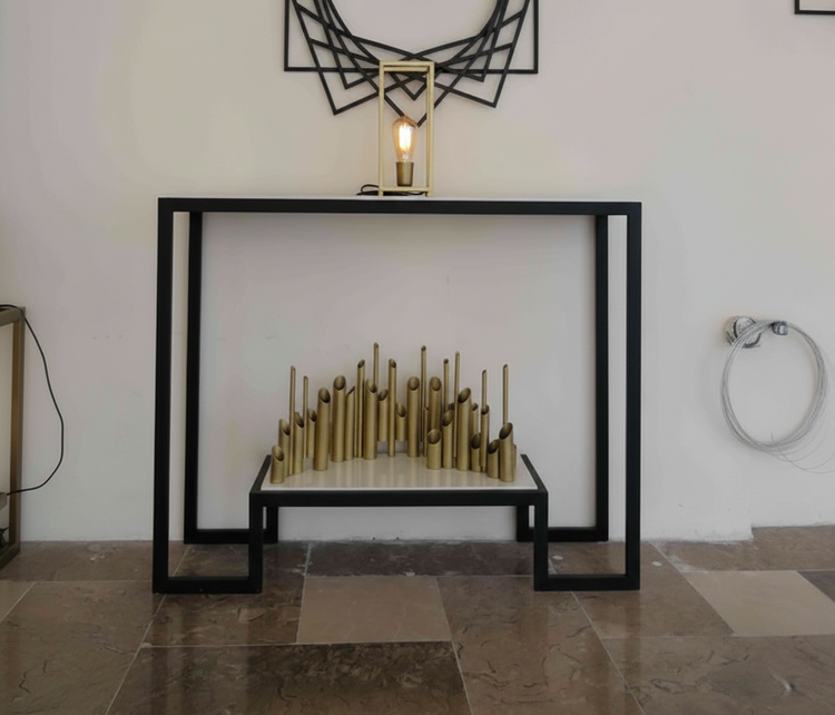 کنسول فلزی مدرن شیک و ساده M128