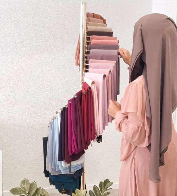 استند و جالباسی فروشگاهی و نظم دهنده